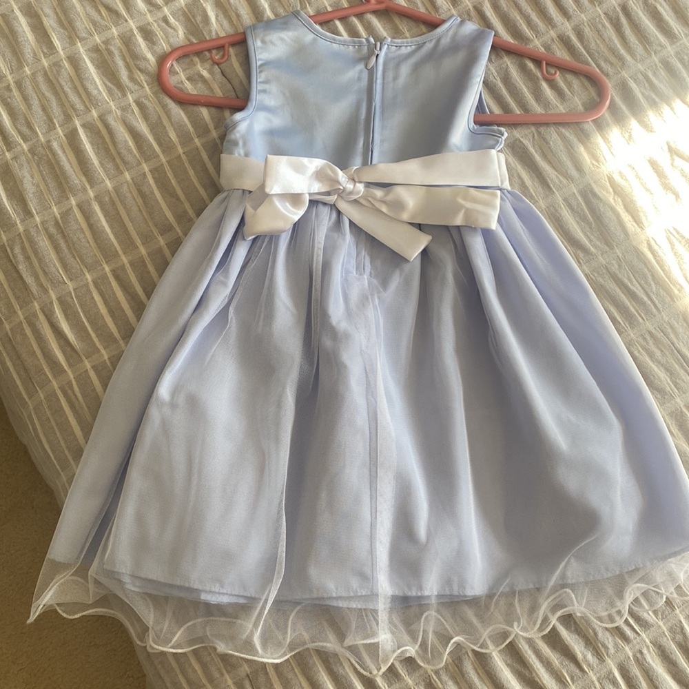 Dress - Picture 2 of 3